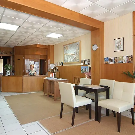 ゲストハウス Pereira Cecilia *