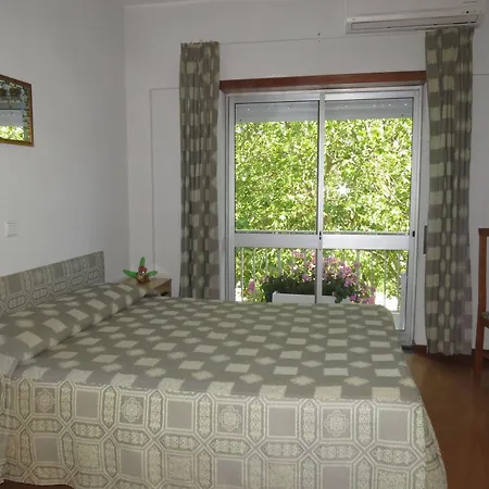 招待所 Pereira Cecilia *