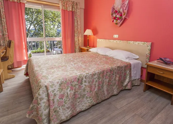 Πανσιόν Pereira Cecilia *