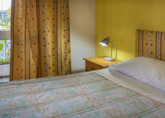 Πανσιόν Pereira Cecilia *