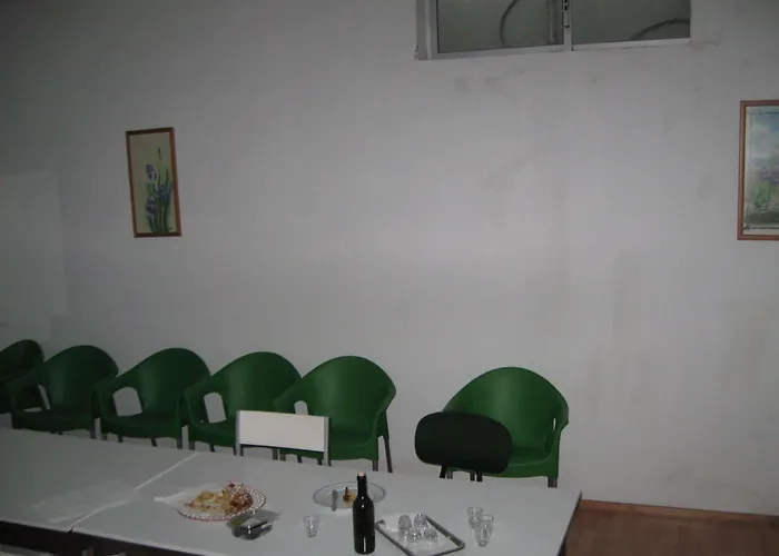 Pereira Cecilia Πανσιόν